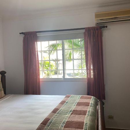 Hostal Las Rosas De Punta Cana Zewnętrze zdjęcie