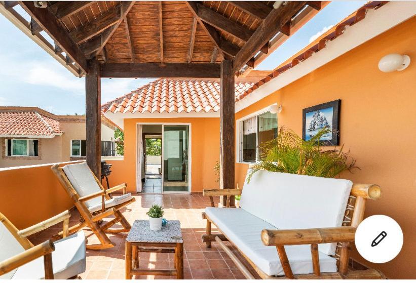 Hostal Las Rosas De Punta Cana Zewnętrze zdjęcie