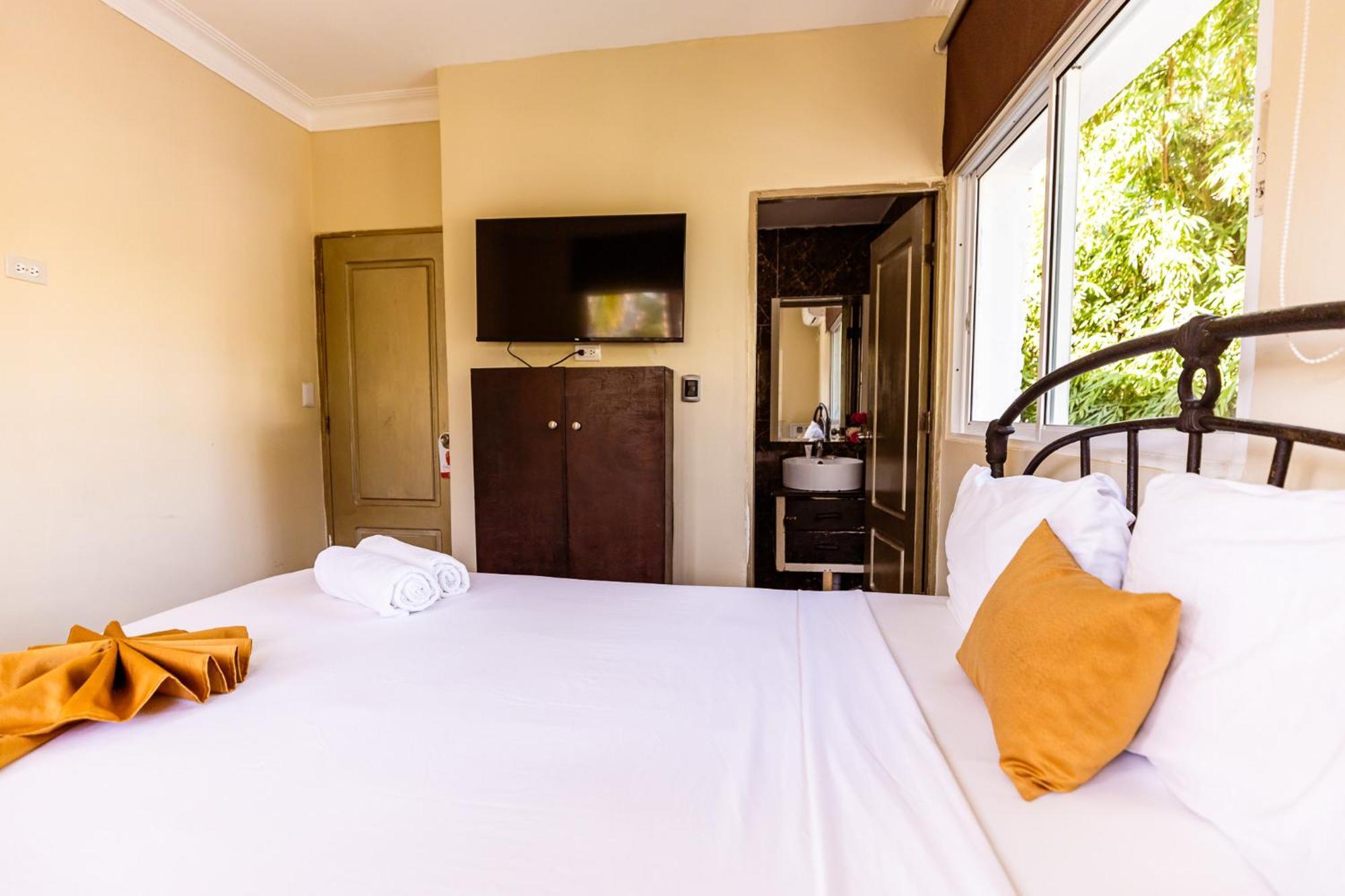 Hostal Las Rosas De Punta Cana Zewnętrze zdjęcie